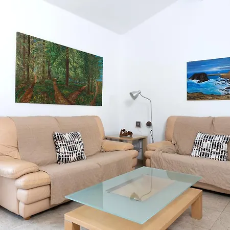 Eris Villa