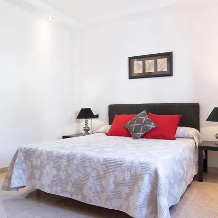 Eris Villa